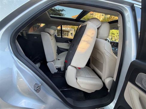 Used 2020 Mercedes-Benz GLE 350 4MATIC image 38