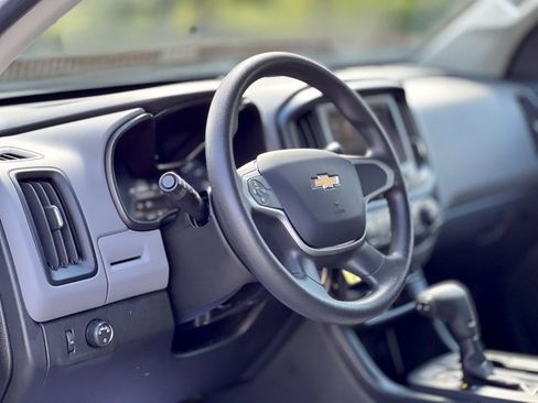 Used 2020 Chevrolet Colorado W/T w/ WT Convenience Package image 12