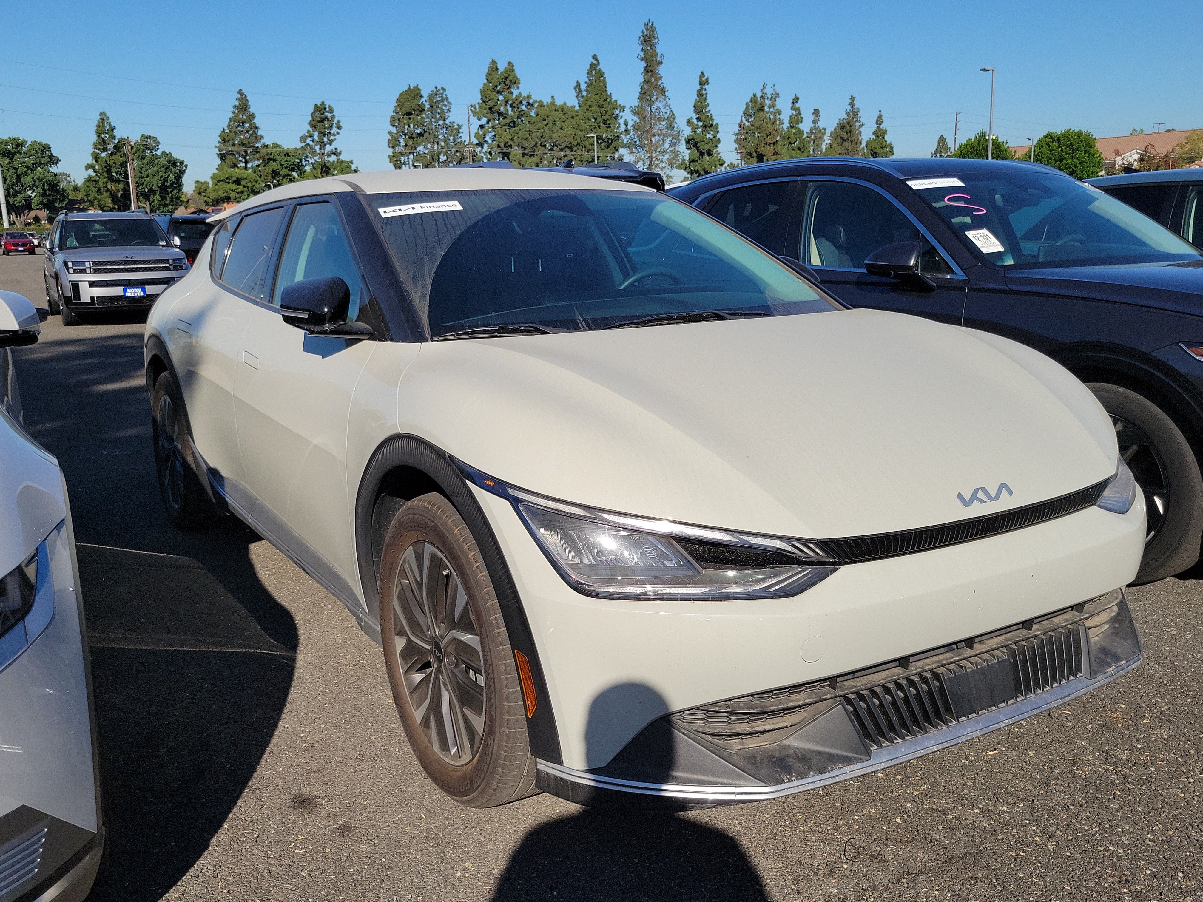 Used 2024 Kia EV6 Light RWD image 3