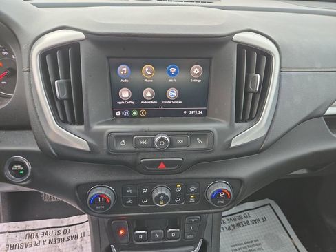 Used 2021 GMC Terrain SLE w/ Driver Convenience Package image 14