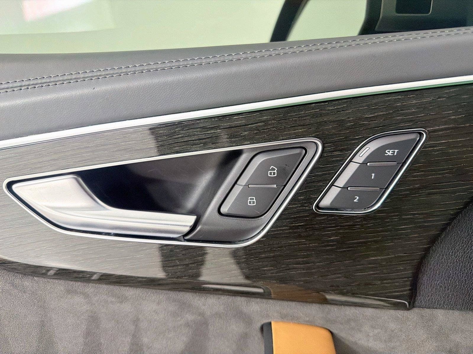 Used 2021 Audi RS Q8 AWD/4WD image 8