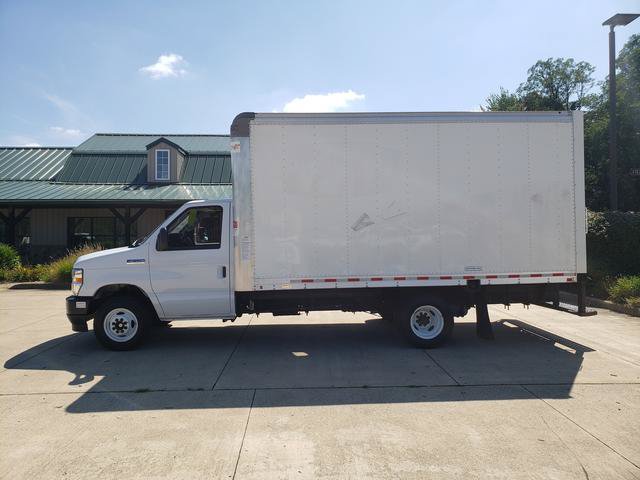 Used 2021 Ford E-350 and Econoline 350 Super Duty w/ Power Windows & Locks Group RWD image 2
