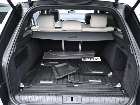 Used 2018 Land Rover Range Rover Sport HSE Dynamic AWD/4WD image 19