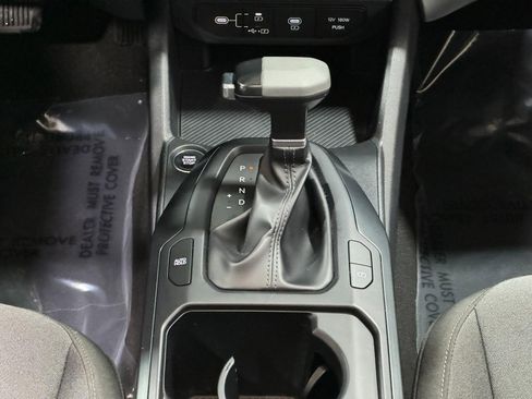 Used 2025 Kia K4 LXS image 14