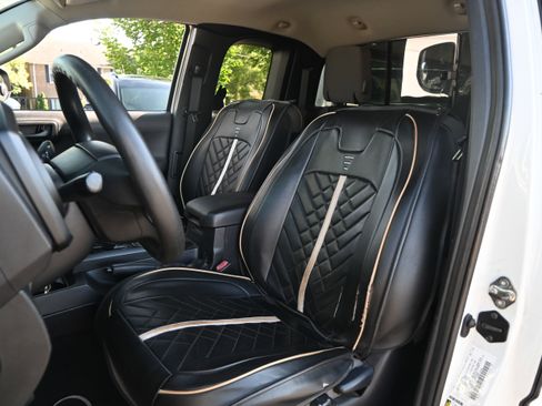Used 2021 Toyota Tacoma SR w/ SR Convenience Package RWD image 12