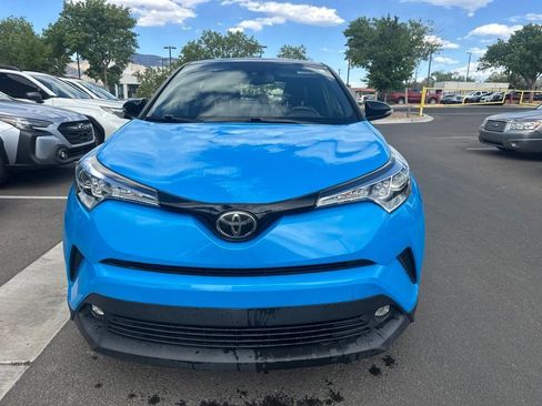 Used 2019 Toyota C-HR Limited FWD image 2