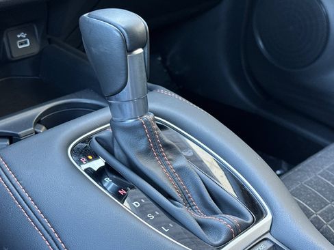 Used 2025 Honda HR-V Sport image 18