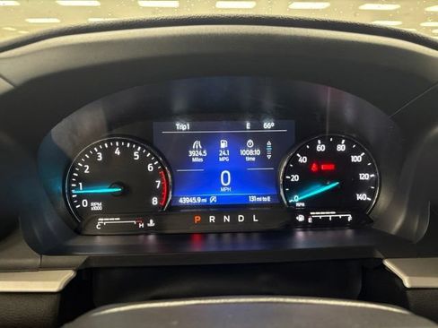 Used 2024 Ford Explorer XLT w/ Equipment Group 202A AWD/4WD image 20