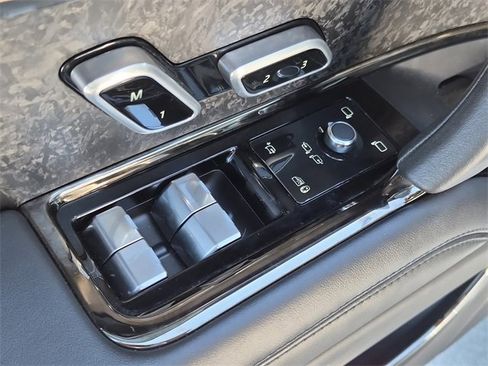 Used 2023 Land Rover Range Rover Sport SE Dynamic image 23