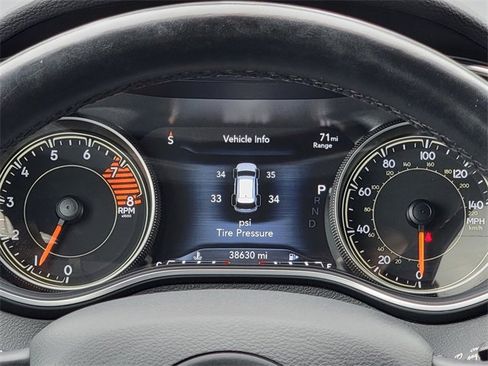 Certified 2021 Jeep Cherokee Latitude Lux w/ Sun & Sound Group image 35