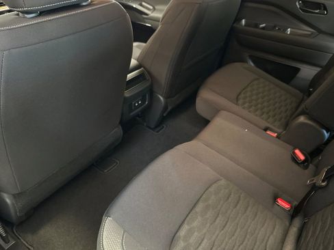 New 2026 Nissan Pathfinder S image 10