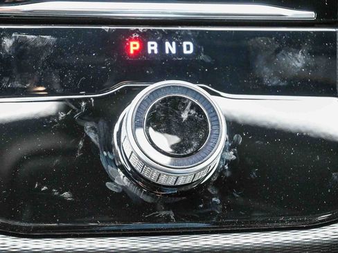 New 2025 Jeep Grand Cherokee Altitude image 33