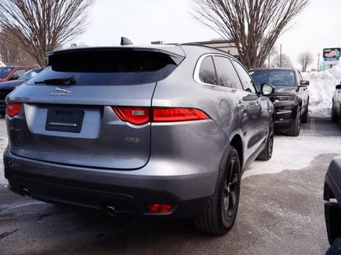 Used 2020 Jaguar F-PACE Premium image 5