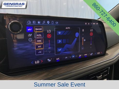 Used 2025 Chevrolet Tahoe LT w/ Comfort Package AWD/4WD image 18