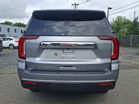 Used 2023 GMC Yukon XL SLT AWD/4WD image 8