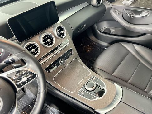 Used 2019 Mercedes-Benz C 300 Sedan image 23