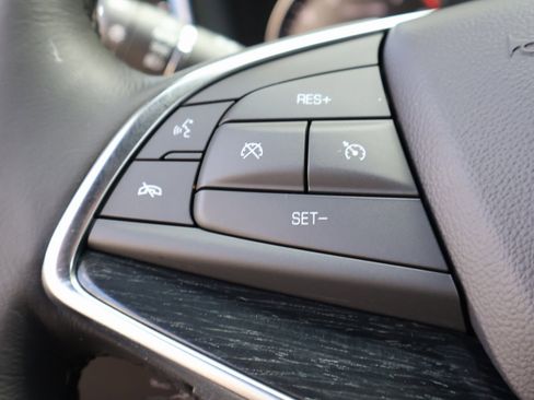 Used 2023 Cadillac XT5 Premium Luxury image 23