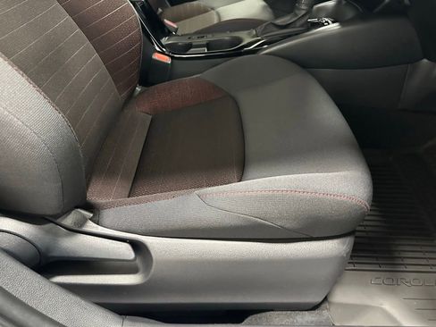 Used 2025 Toyota Corolla SE FWD image 59