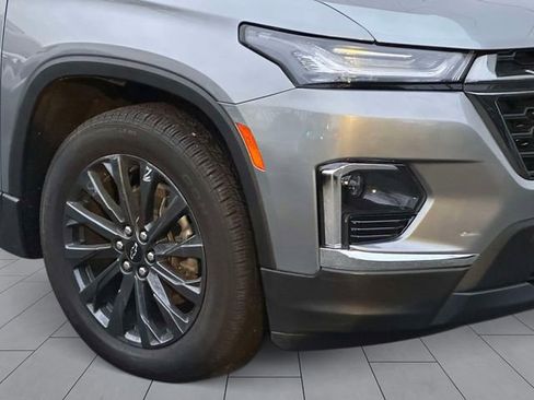 Used 2023 Chevrolet Traverse RS AWD/4WD image 8