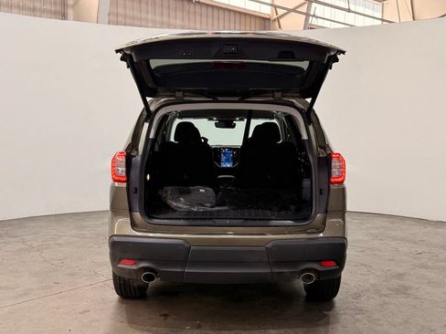 Used 2023 Subaru Ascent Premium w/ Convenience Package AWD/4WD image 12