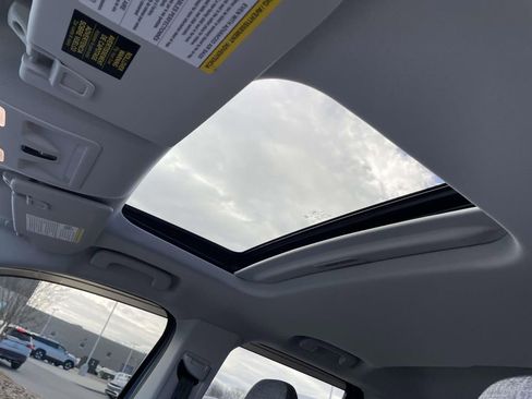 Used 2024 Ford Maverick XLT w/ XLT Luxury Package image 10