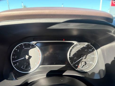 Used 2022 Nissan Rogue SV w/ SV Premium Package image 31