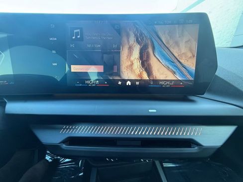 Used 2025 BMW 228i xDrive image 27