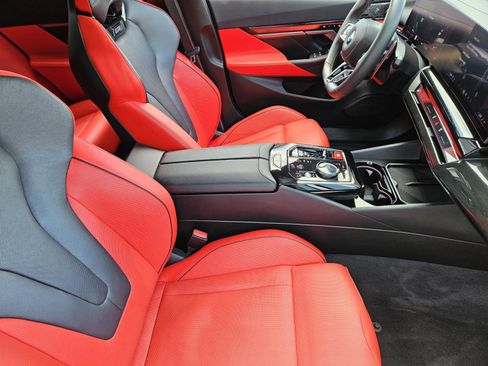 Used 2025 BMW M5 w/ Executive Package AWD/4WD image 12