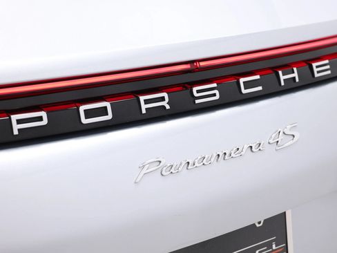 Used 2018 Porsche Panamera 4S Executive w/ Carbon Fiber Interior Package AWD/4WD image 72