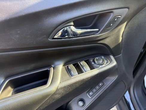 Used 2020 Chevrolet Equinox LT w/ Midnight Edition image 39