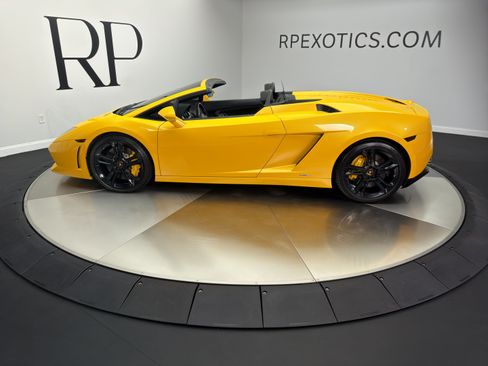 Used 2011 Lamborghini Gallardo LP 560-4 AWD/4WD image 2