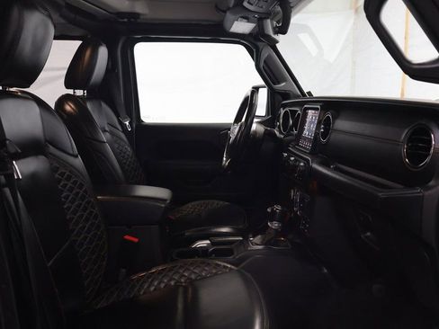 Used 2021 Jeep Wrangler Unlimited Sahara AWD/4WD image 10