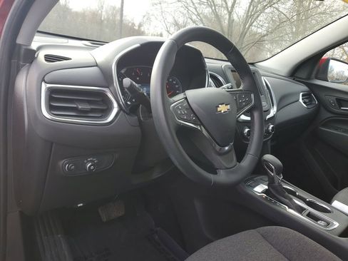 Used 2024 Chevrolet Equinox LT image 16