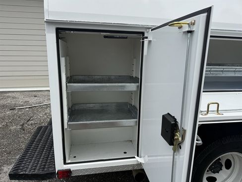 Used 2023 Ford E-350 and Econoline 350 Super Duty w/ Power Windows & Locks Group RWD image 33