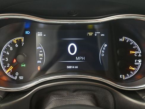 Used 2019 Jeep Grand Cherokee Overland image 28