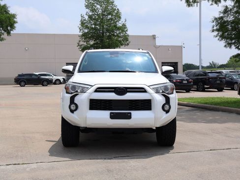 Used 2020 Toyota 4Runner SR5 Premium w/ Moonroof Package AWD/4WD image 6