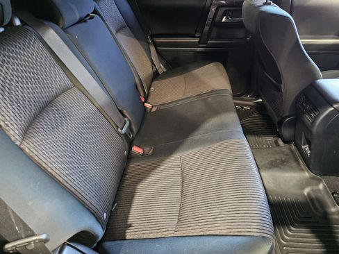 Used 2020 Toyota 4Runner TRD Off-Road AWD/4WD image 9