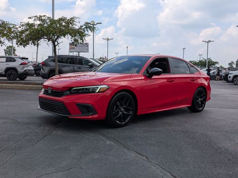 Used 2023 Honda Civic Sport image 4