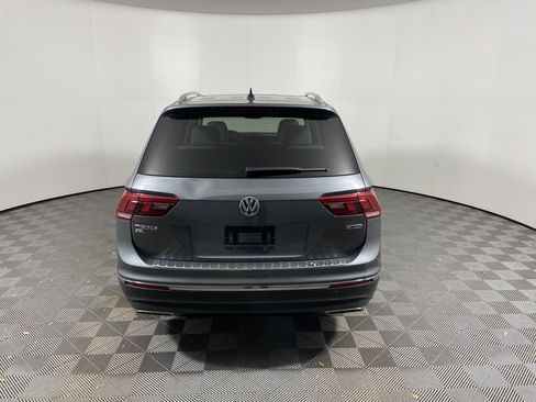 Used 2021 Volkswagen Tiguan SEL image 4