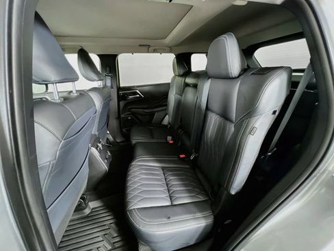 Used 2025 Mitsubishi Outlander SEL AWD/4WD image 26