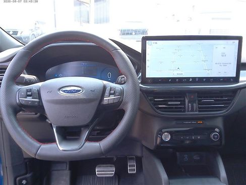 Used 2023 Ford Escape ST-Line Elite w/ Premium Technology Package AWD/4WD image 10