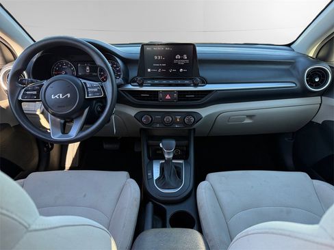 Used 2023 Kia Forte LXS w/ LXS Technology Package image 10