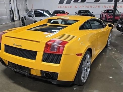 Used 2004 Lamborghini Gallardo AWD/4WD image 2