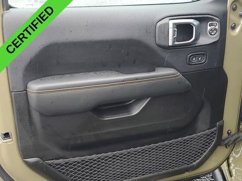 Used 2025 Jeep Gladiator Sport w/ Premium Package AWD/4WD image 22