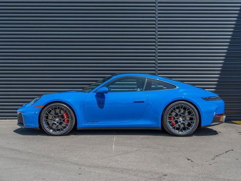 New 2026 Porsche 911 Carrera GTS RWD image 2