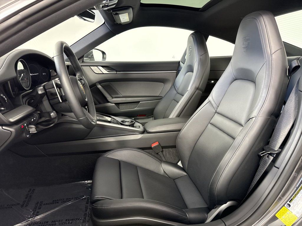 Certified 2024 Porsche 911 Carrera 4 AWD/4WD image 5