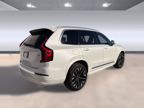 New 2026 Volvo XC90 B6 Ultra image 9