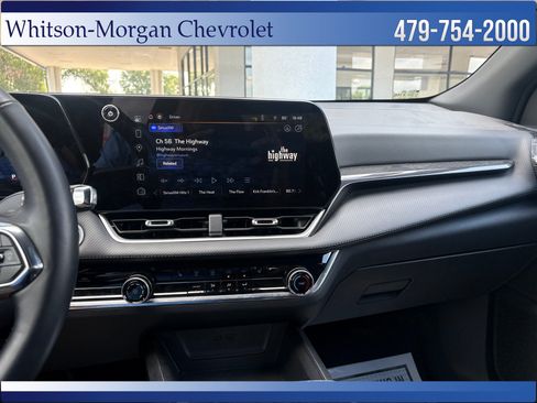 Used 2025 Chevrolet Equinox LT FWD image 21