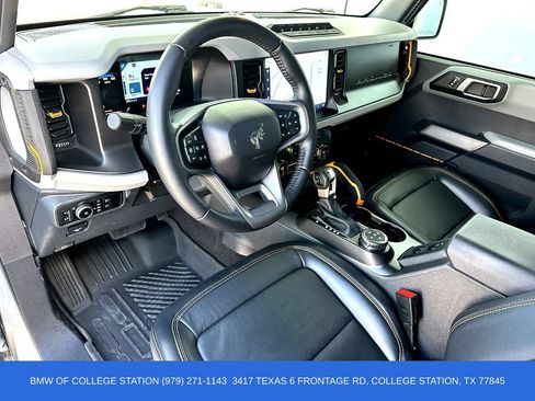 Used 2023 Ford Bronco Badlands AWD/4WD image 17