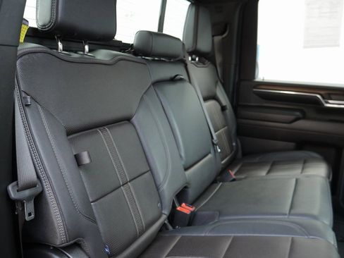 Used 2024 Chevrolet Silverado 2500 High Country w/ High Country Premium Package image 27